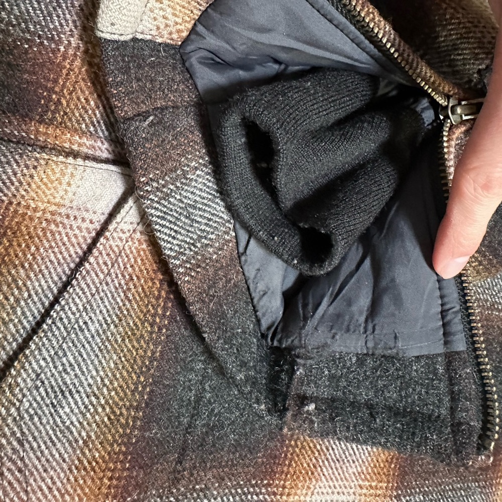 L.L. Bean Maine Guide Women’s Wool Parka Size M Primaloft Quilted Shadow Plaid - Picture 10 of 13